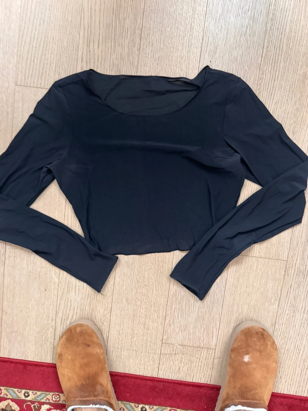 ALO Yoga Black Long Sleeve Scoop-Neck Top - sheer / fitted